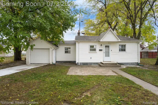 $110,000 | 8104 Jackson Avenue, Warren, MI 48089