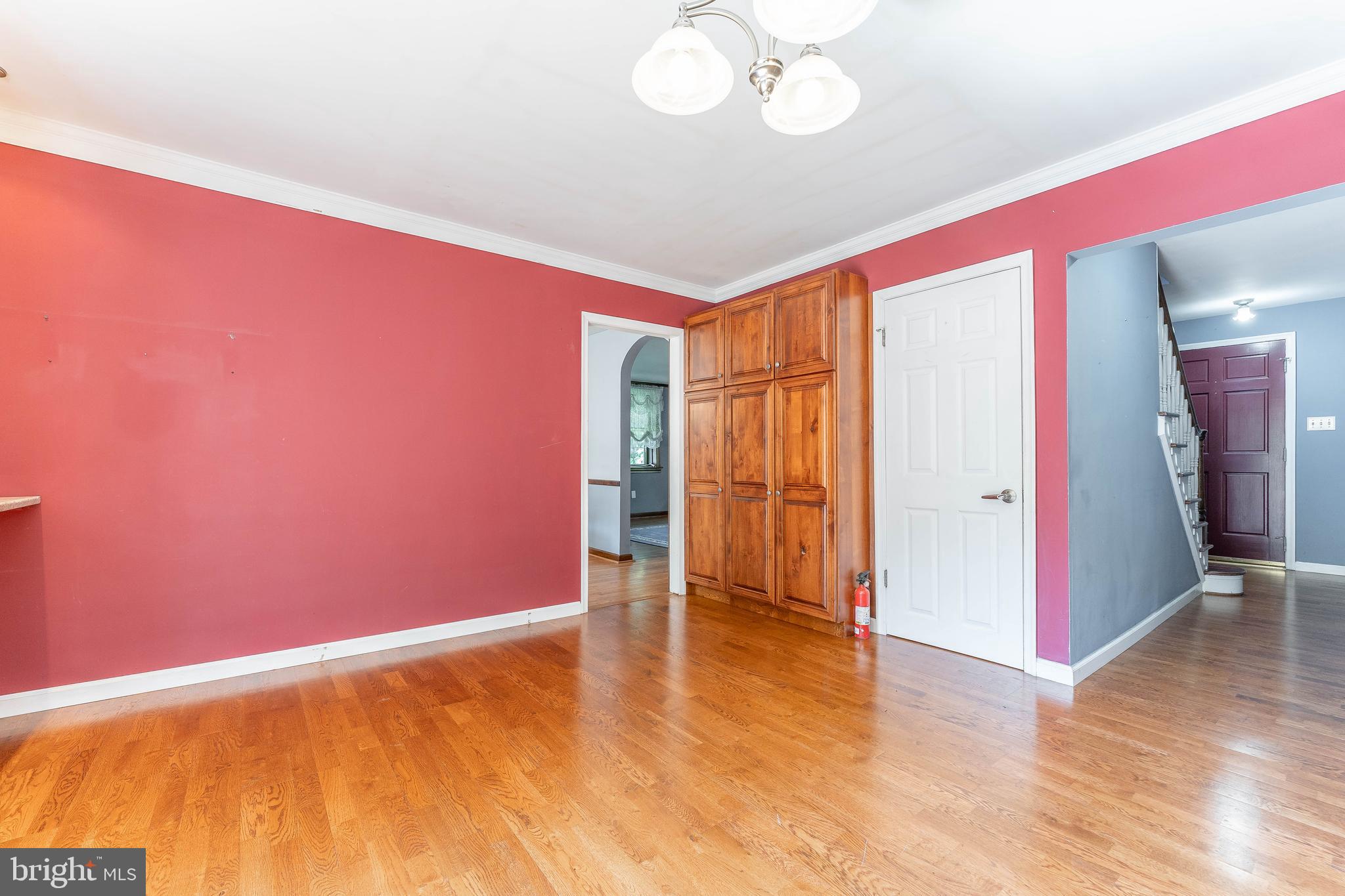 281 West Avenue Springfield, PA 19064 - Photo 19 of 51 a view of an empty room with wooden floor