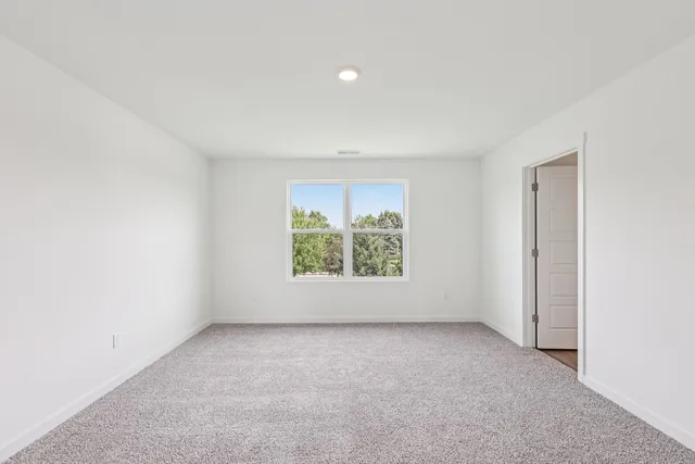 $459,990 | 505 Arbor Ridge Drive, Hampshire, IL 60140