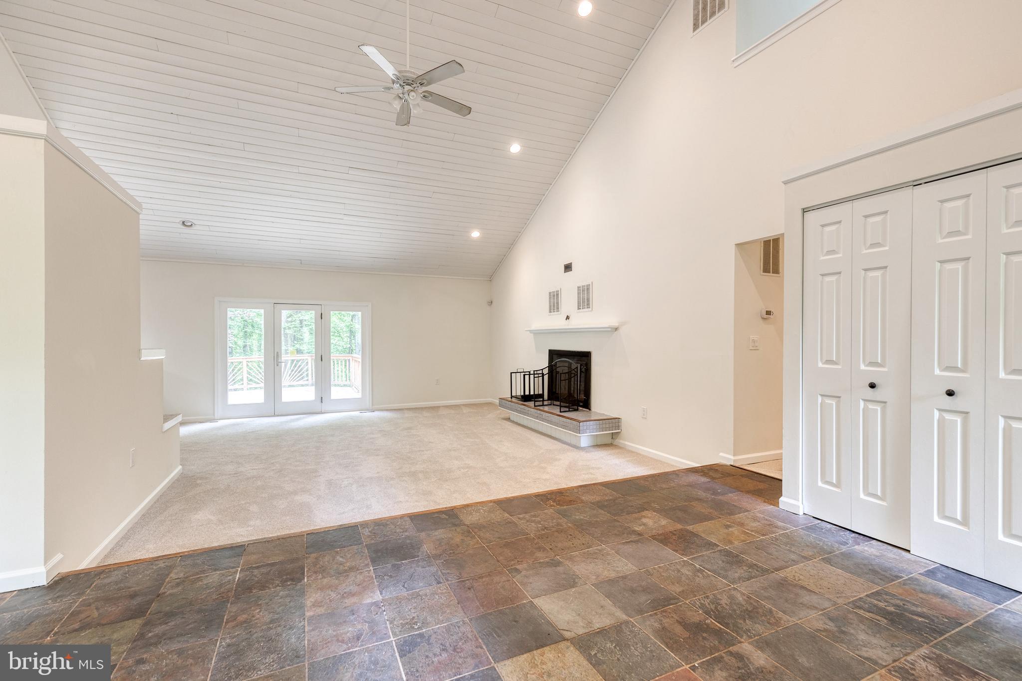4105 Holbrook Road Randallstown, MD 21133 - Photo 5 of 28 Living Room/Foyer