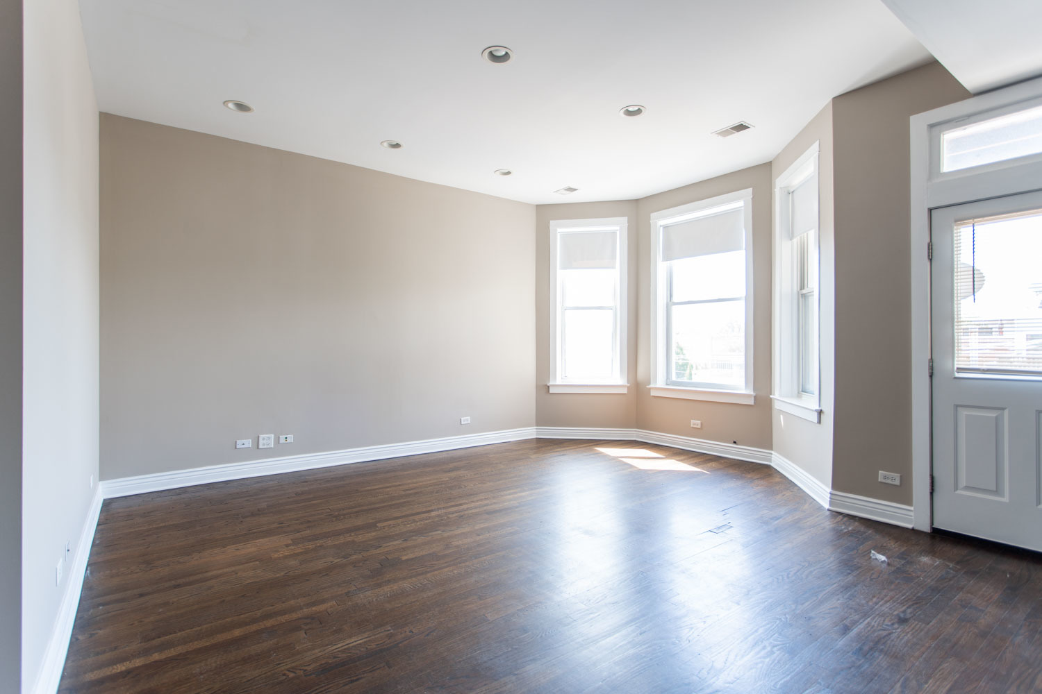1525 West Addison Street, Unit 3 Chicago, IL 60613 - Photo 24 of 32
