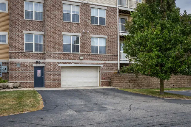 $245,000 | 5831 Lupine Lane, Unit 322, Madison, WI 53718