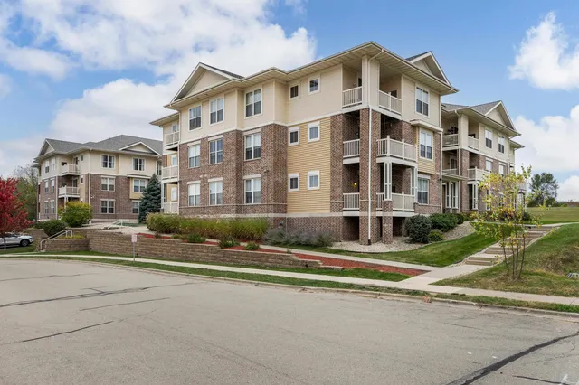 $245,000 | 5831 Lupine Lane, Unit 322, Madison, WI 53718