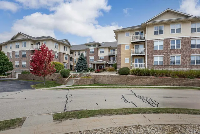 $245,000 | 5831 Lupine Lane, Unit 322, Madison, WI 53718