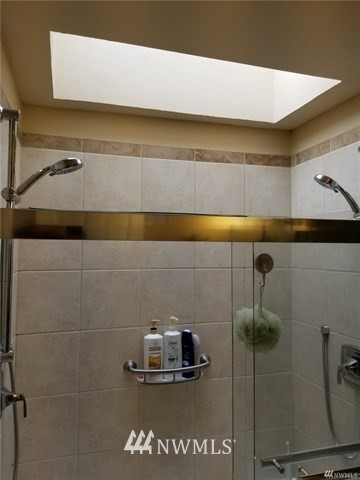 6131 Northeast Bothell Way Kenmore, WA 98028 - Photo 12 of 24