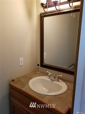 6131 Northeast Bothell Way Kenmore, WA 98028 - Photo 13 of 24