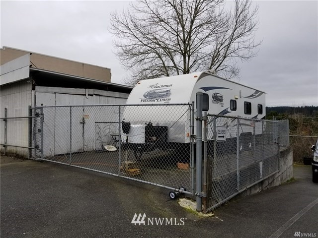 6131 Northeast Bothell Way Kenmore, WA 98028 - Photo 16 of 24