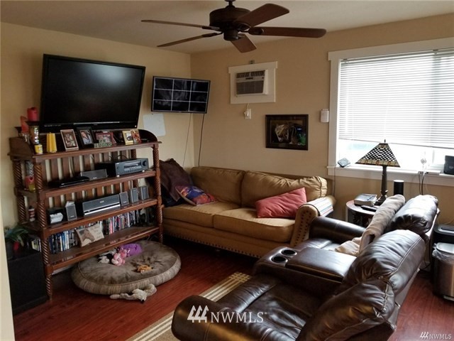 6131 Northeast Bothell Way Kenmore, WA 98028 - Photo 9 of 24