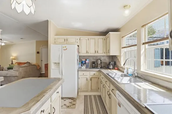 $368,500 | 4950 West Mockingbird Street, Homosassa, FL 34446