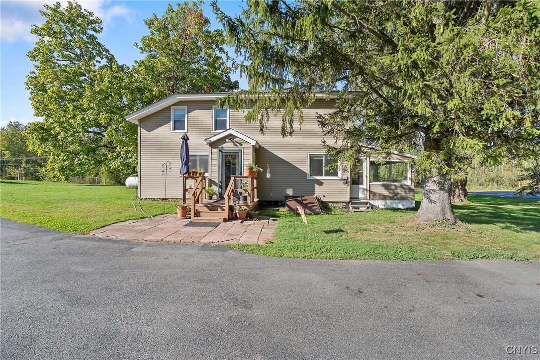 359 Bunker Hill Road Oswego, NY 13126 - Photo 2 of 49