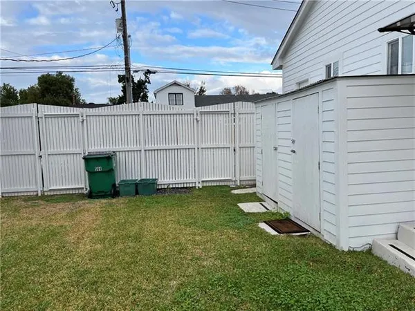 $1,500 | 132 Nursery Avenue, Metairie, LA 70005