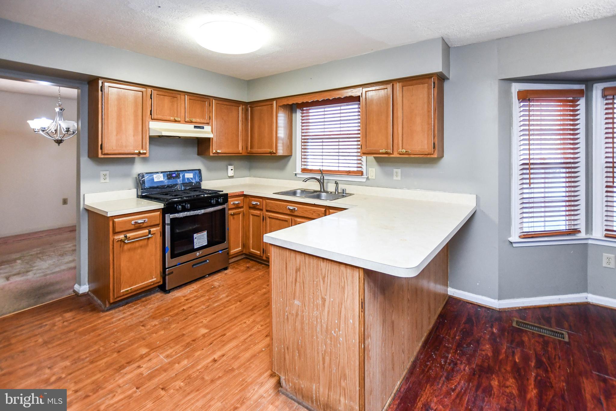 8726 Fulton Avenue Lanham, MD 20706 - Photo 21 of 62