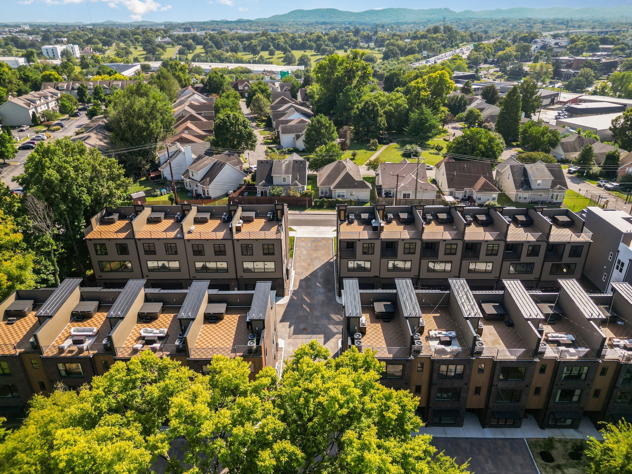 542 A Rosedale Avenue, Unit 10 Nashville, TN 37211 - Photo 31 of 33 an aerial view of multiple house