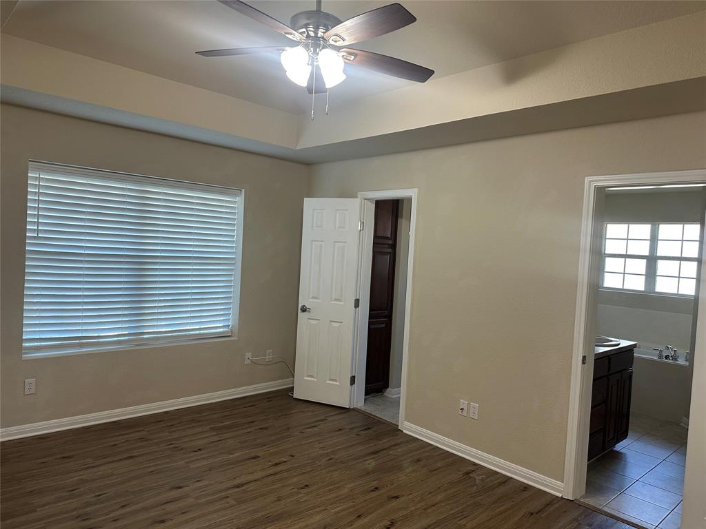 208 Pearl Drive Hewitt, TX 76643 - Photo 9 of 17