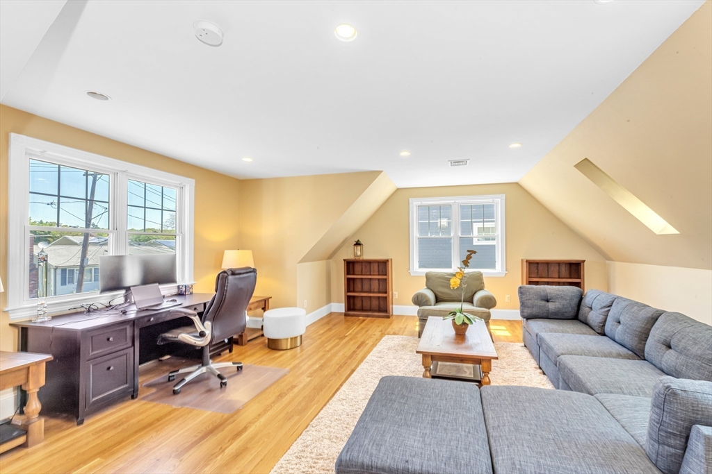 131 Westmoor Road Boston, MA 02132 - Photo 10 of 35