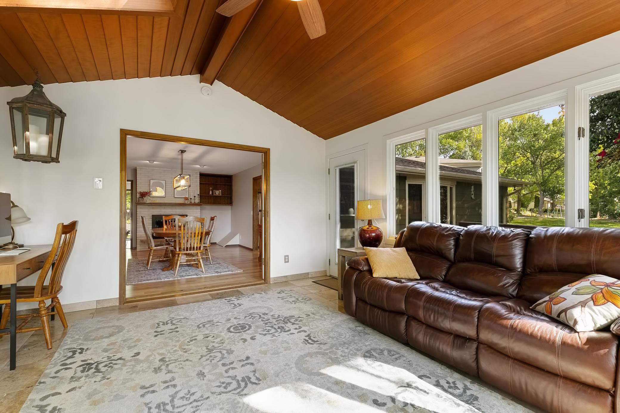 9050 High Point Circle Eden Prairie, MN 55347 - Photo 5 of 42 Gallery Image 5