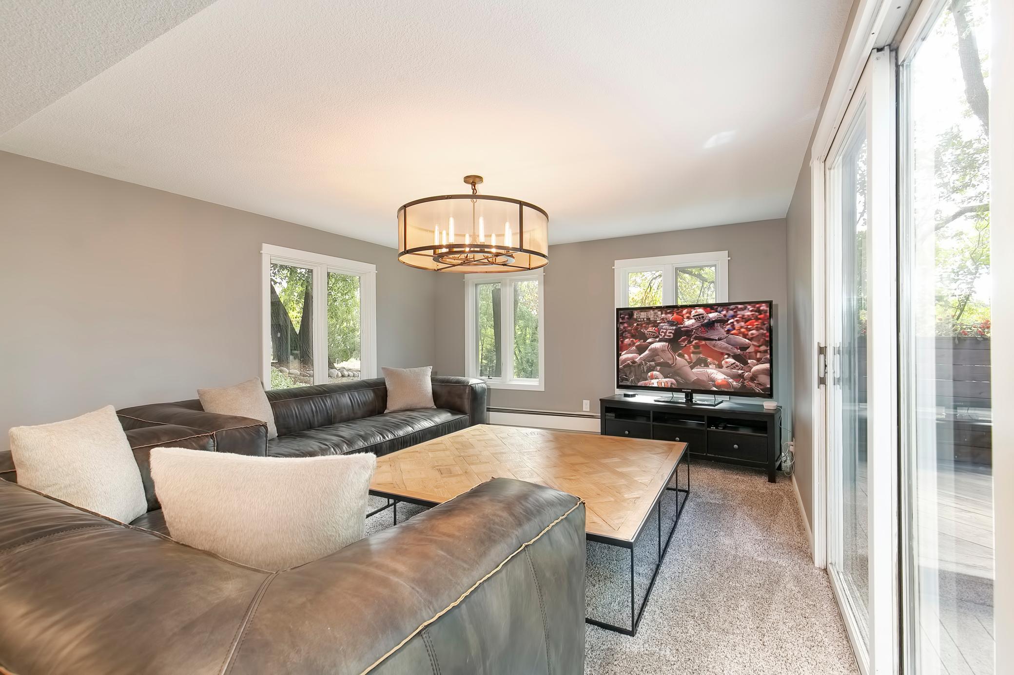 9050 High Point Circle Eden Prairie, MN 55347 - Photo 10 of 42 Gallery Image 10