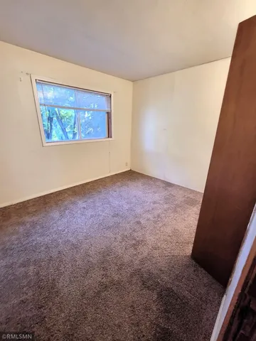 $950 | 545 Birchcrest Drive, Unit 4, River Falls, WI 54022