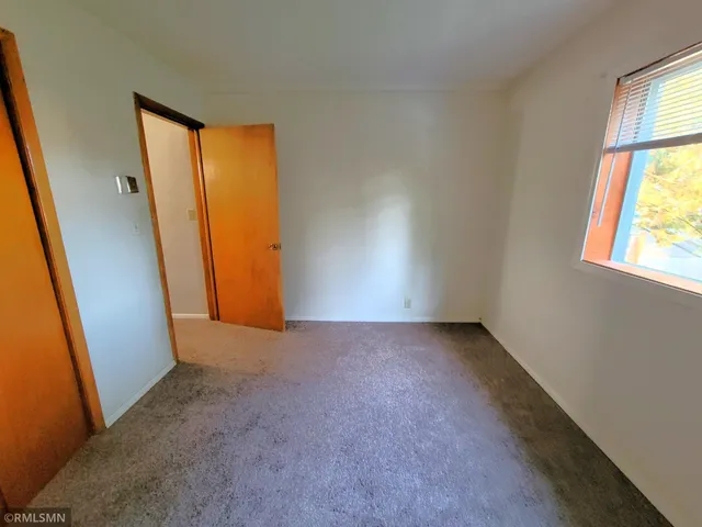 $950 | 545 Birchcrest Drive, Unit 4, River Falls, WI 54022