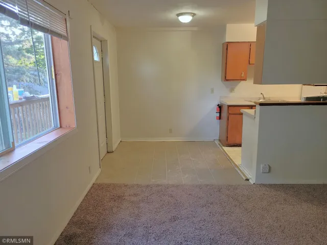 $950 | 545 Birchcrest Drive, Unit 4, River Falls, WI 54022