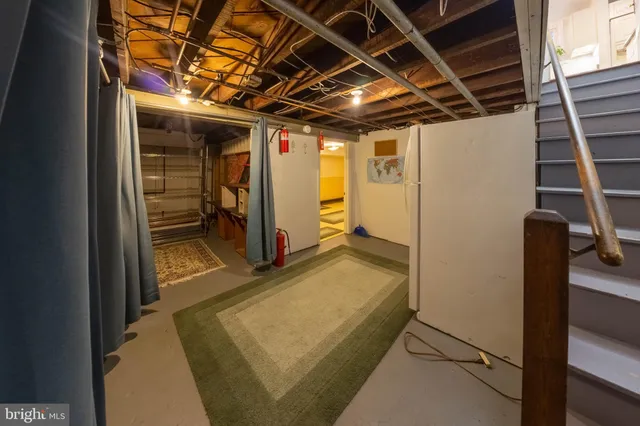 a view of a storage & utility room