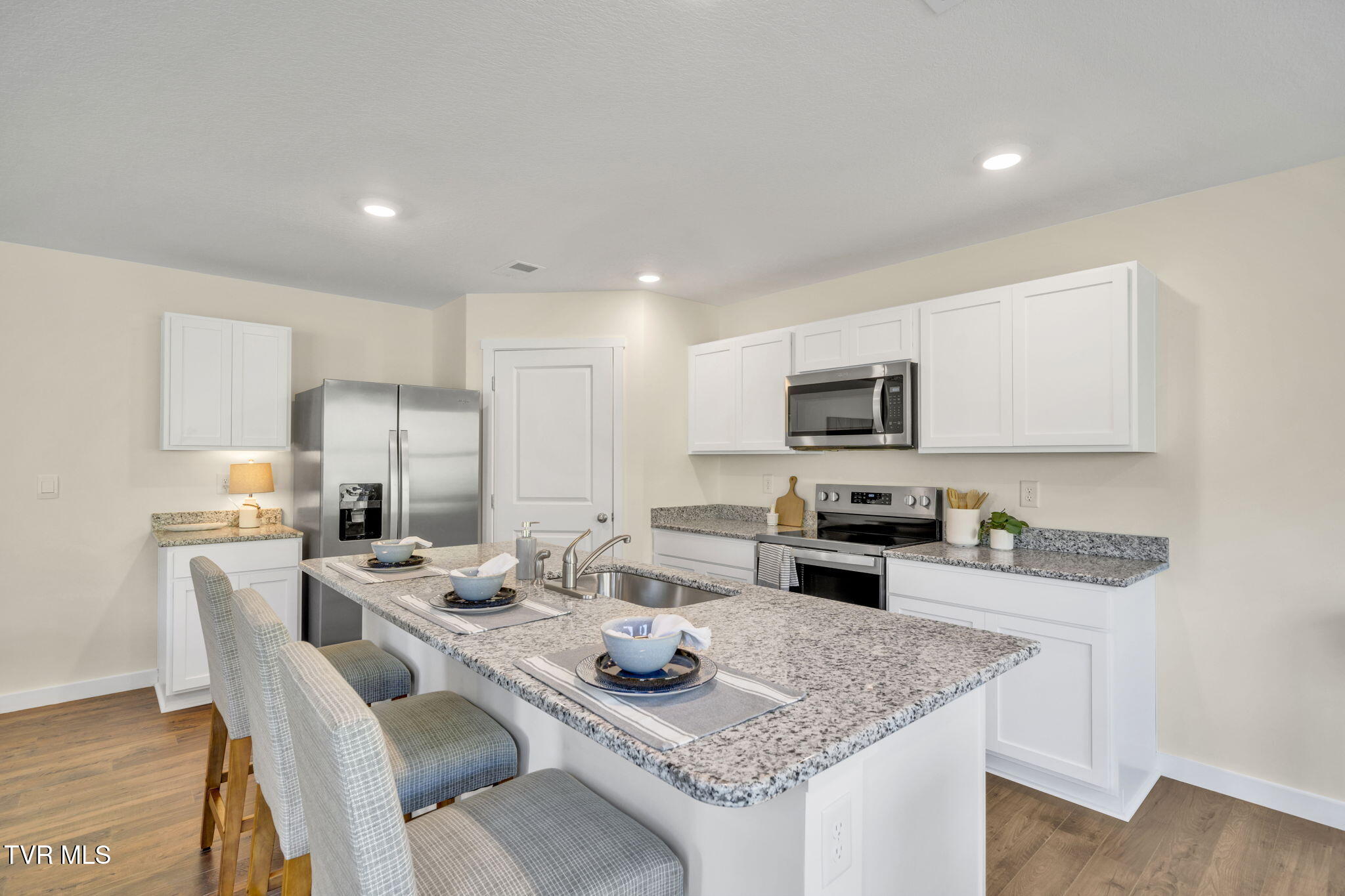 1175 Aspen Terrace Greeneville, TN 37745 - Photo 4 of 26 9-web-or-mls-DSC06471