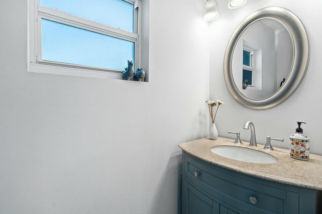 984 Southwest 5th Street Boca Raton, FL 33486 - Photo 19 of 35 tempImagergwBpK