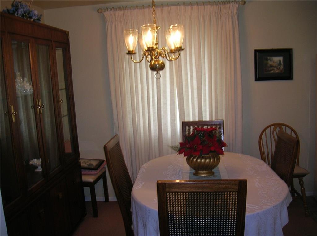 621 Quince Road Monroeville, PA 15146 - Photo 4 of 14 Gallery Image 4