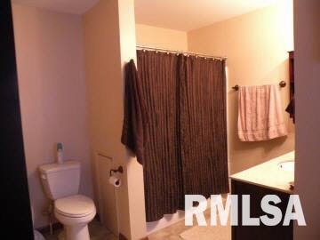 3800 Bernard Road Centralia, IL 62801 - Photo 13 of 15