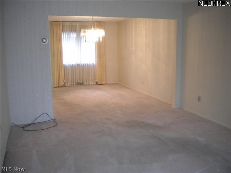 6474 State Road, Unit I18 Parma, OH 44134 - Photo 6 of 25 Dining Room and Living Room.