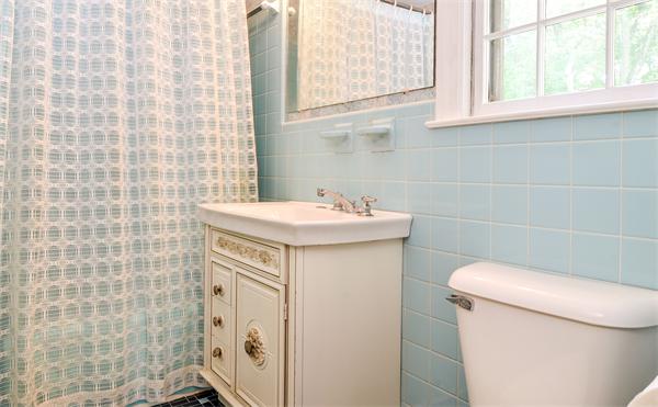22 Barnesdale Road Natick, MA 01760 - Photo 11 of 17 Gallery Image 11