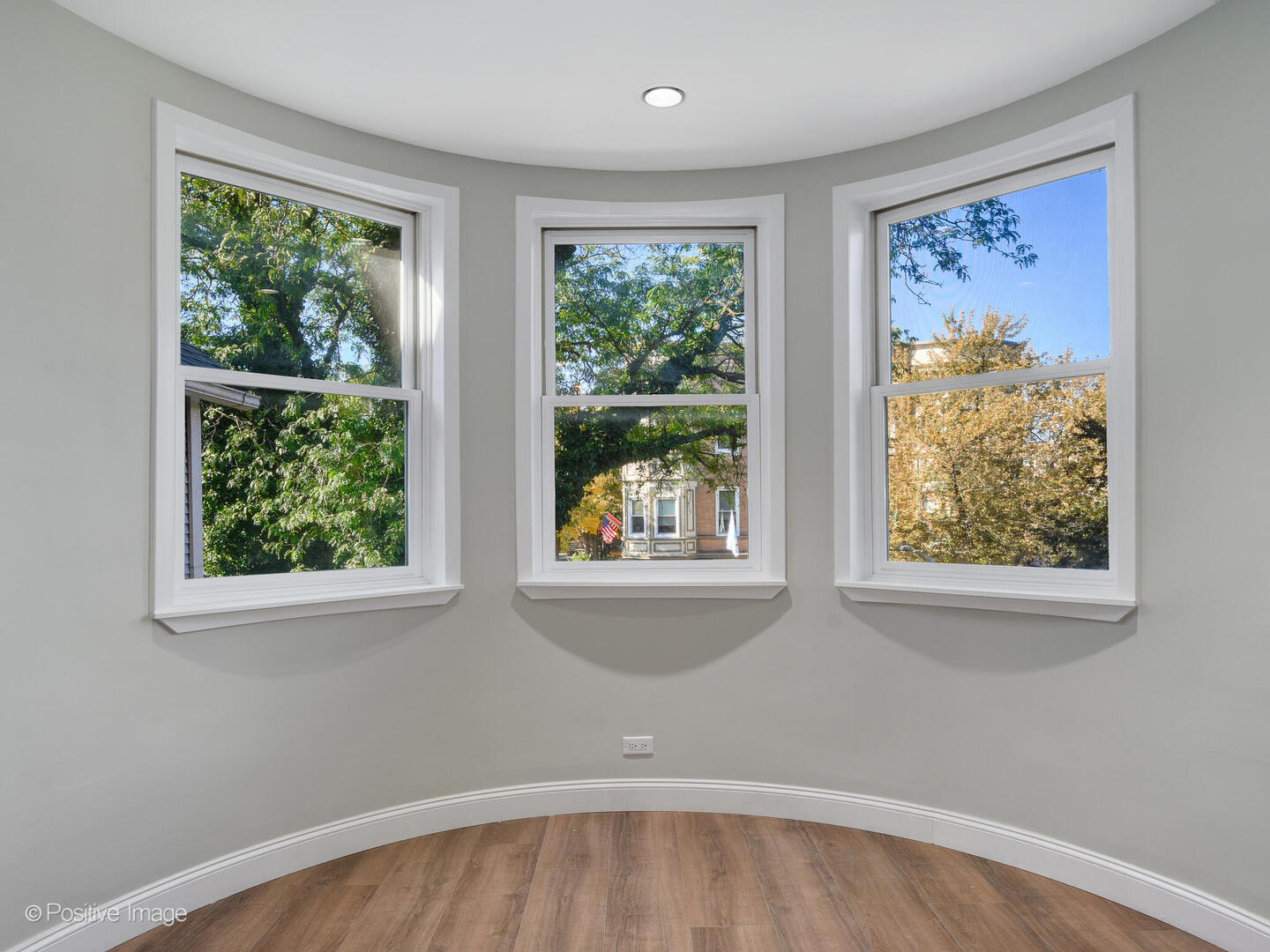 3033 North Racine Avenue, Unit 2 Chicago, IL 60657 - Photo 4 of 20 a view of a window in a room