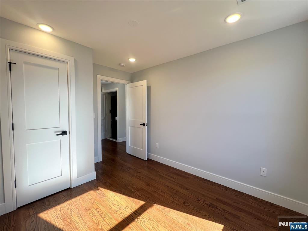 48 Tuttle Street Wallington, NJ 07057 - Photo 10 of 17