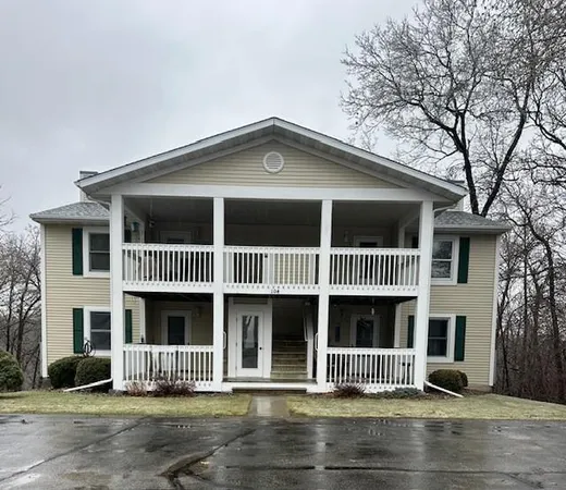 $179,900 | 104 Alpine Ridge, Unit 2, Wabasha, MN 55981