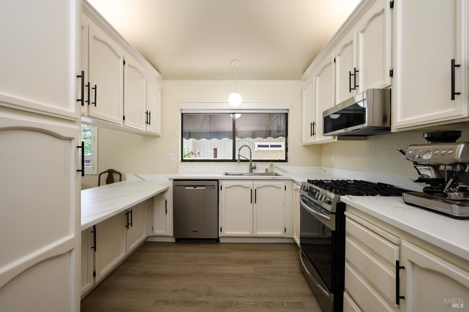 5349 Corbett Circle Santa Rosa, CA 95403 - Photo 4 of 34 Gallery Image 4