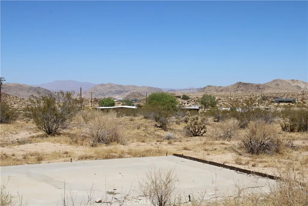 5 Joshua Tree Road Johnson Valley, CA 92285 - Photo 10 of 21 Gallery Image 10