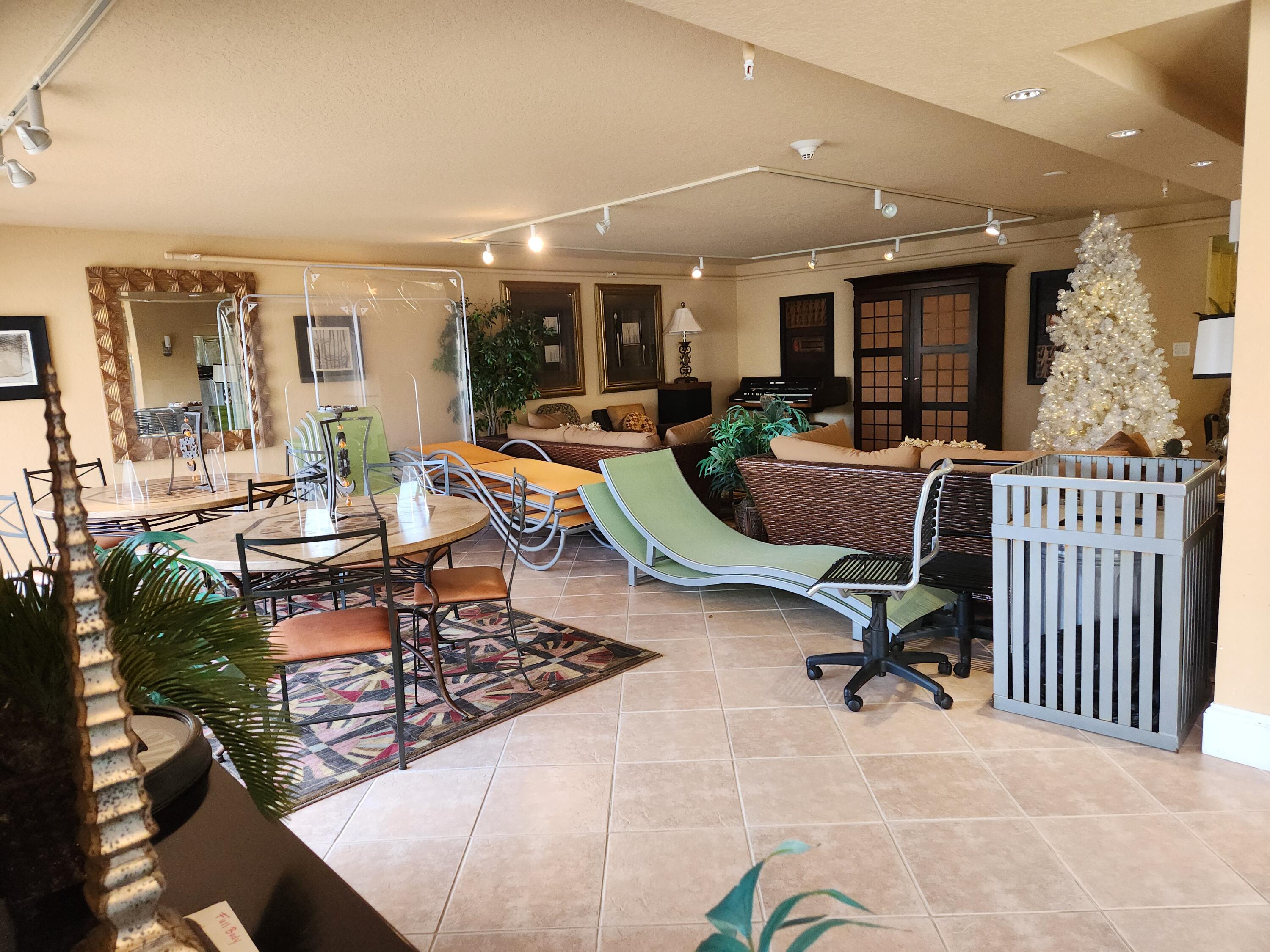 1000 Spanish River Road, Unit 4G Boca Raton, FL 33432 - Photo 39 of 51 Community Room