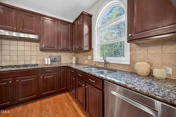 $875,000 | 110 Vintage Hill Circle, Apex, NC 27539