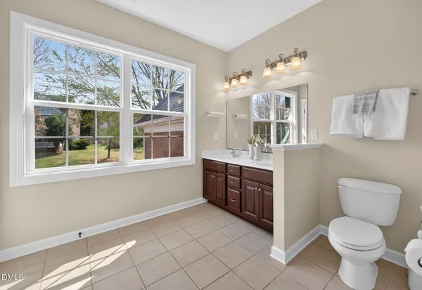 $875,000 | 110 Vintage Hill Circle, Apex, NC 27539