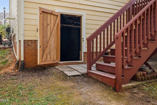 $875,000 | 110 Vintage Hill Circle, Apex, NC 27539