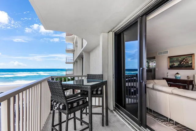 $475,000 | 5480 North Ocean Drive, Unit A1D, Singer Island, FL 33404