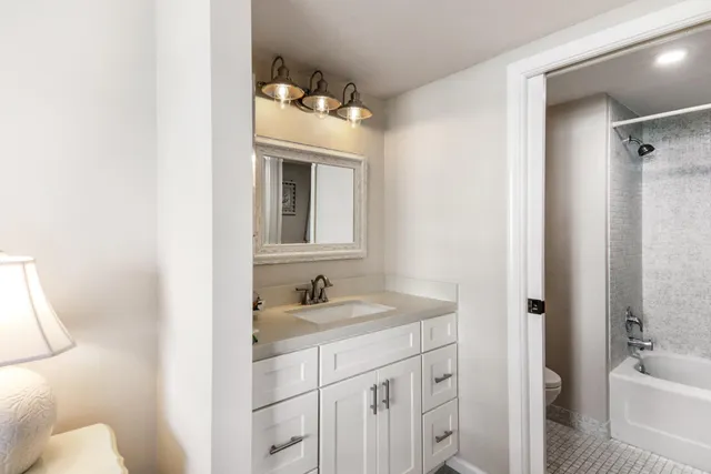 $475,000 | 5480 North Ocean Drive, Unit A1D, Singer Island, FL 33404