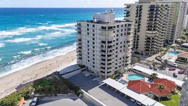 $475,000 | 5480 North Ocean Drive, Unit A1D, Singer Island, FL 33404