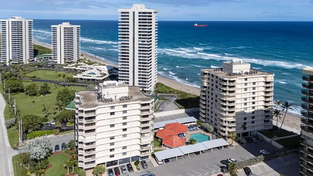 $475,000 | 5480 North Ocean Drive, Unit A1D, Singer Island, FL 33404