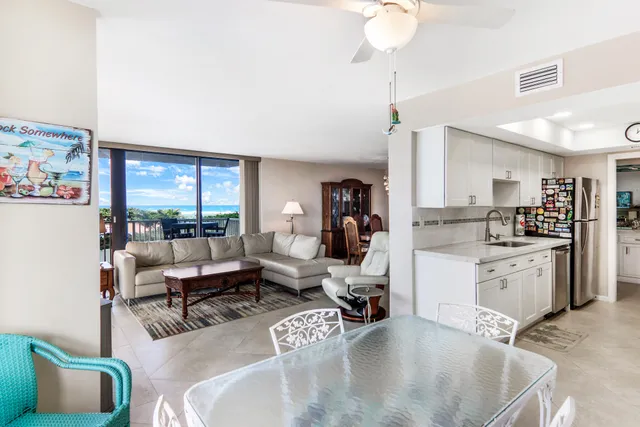 $475,000 | 5480 North Ocean Drive, Unit A1D, Singer Island, FL 33404