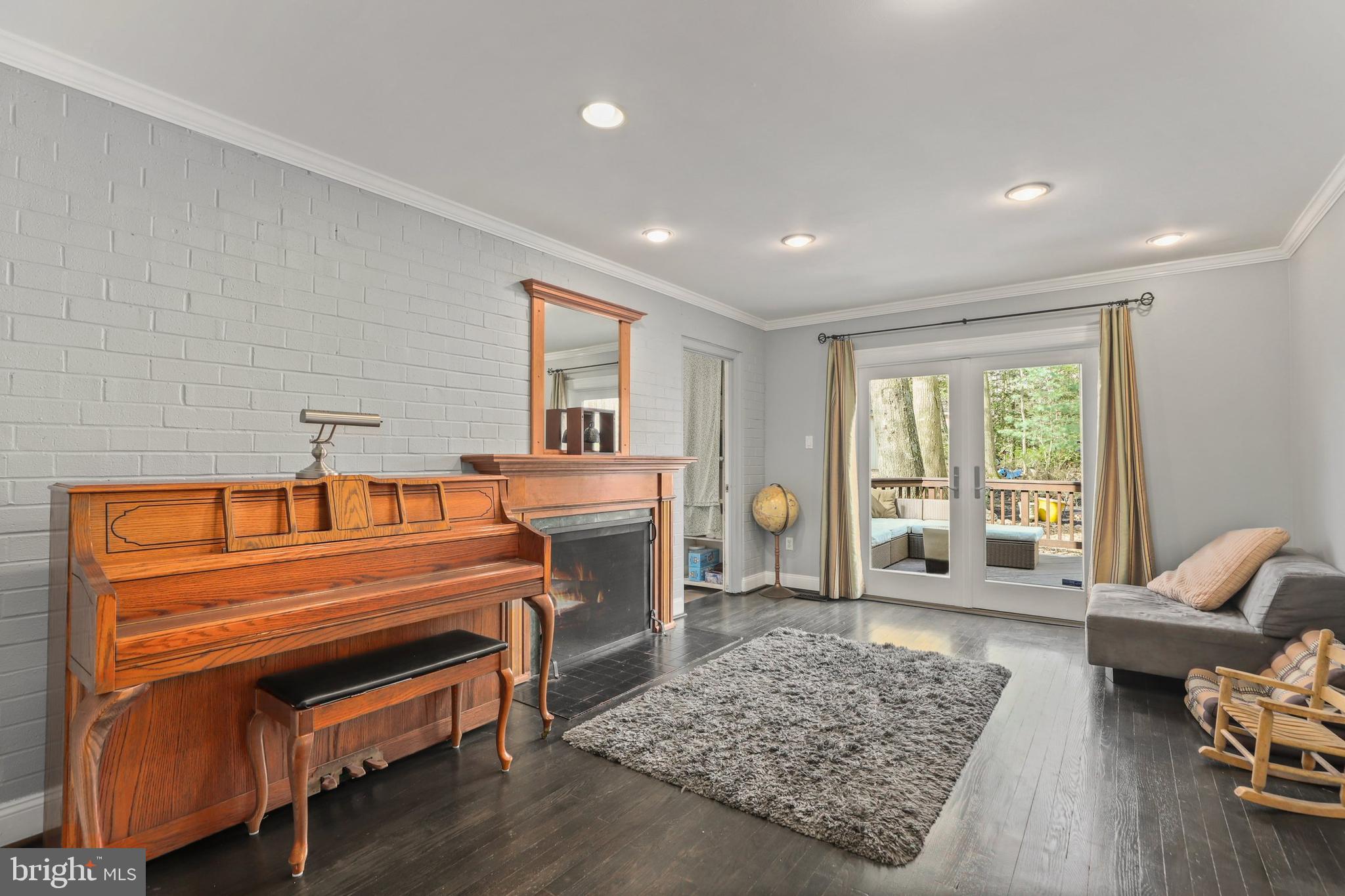 2422 Pony Lane Reston, VA 20191 - Photo 12 of 34