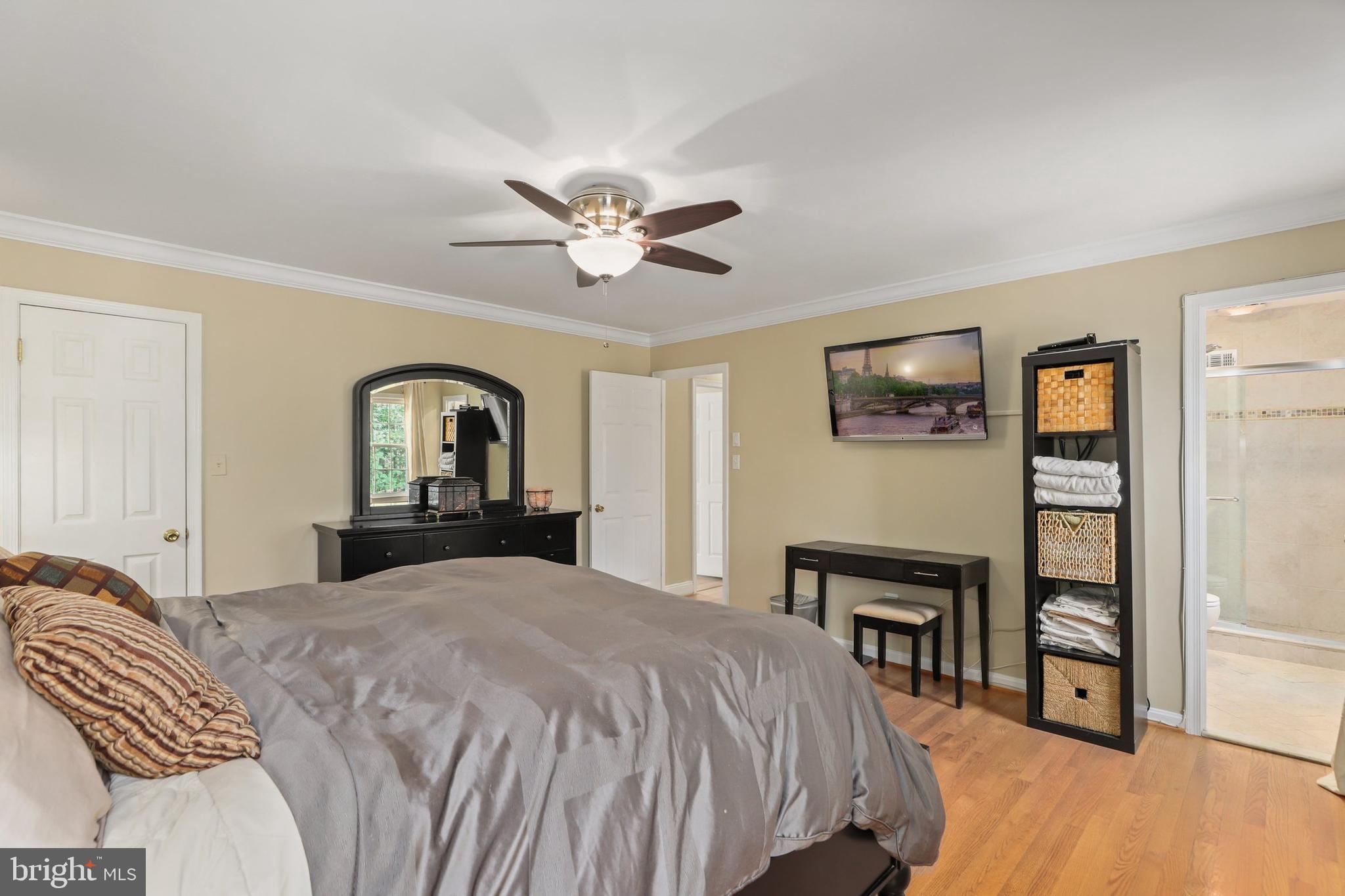 2422 Pony Lane Reston, VA 20191 - Photo 19 of 34