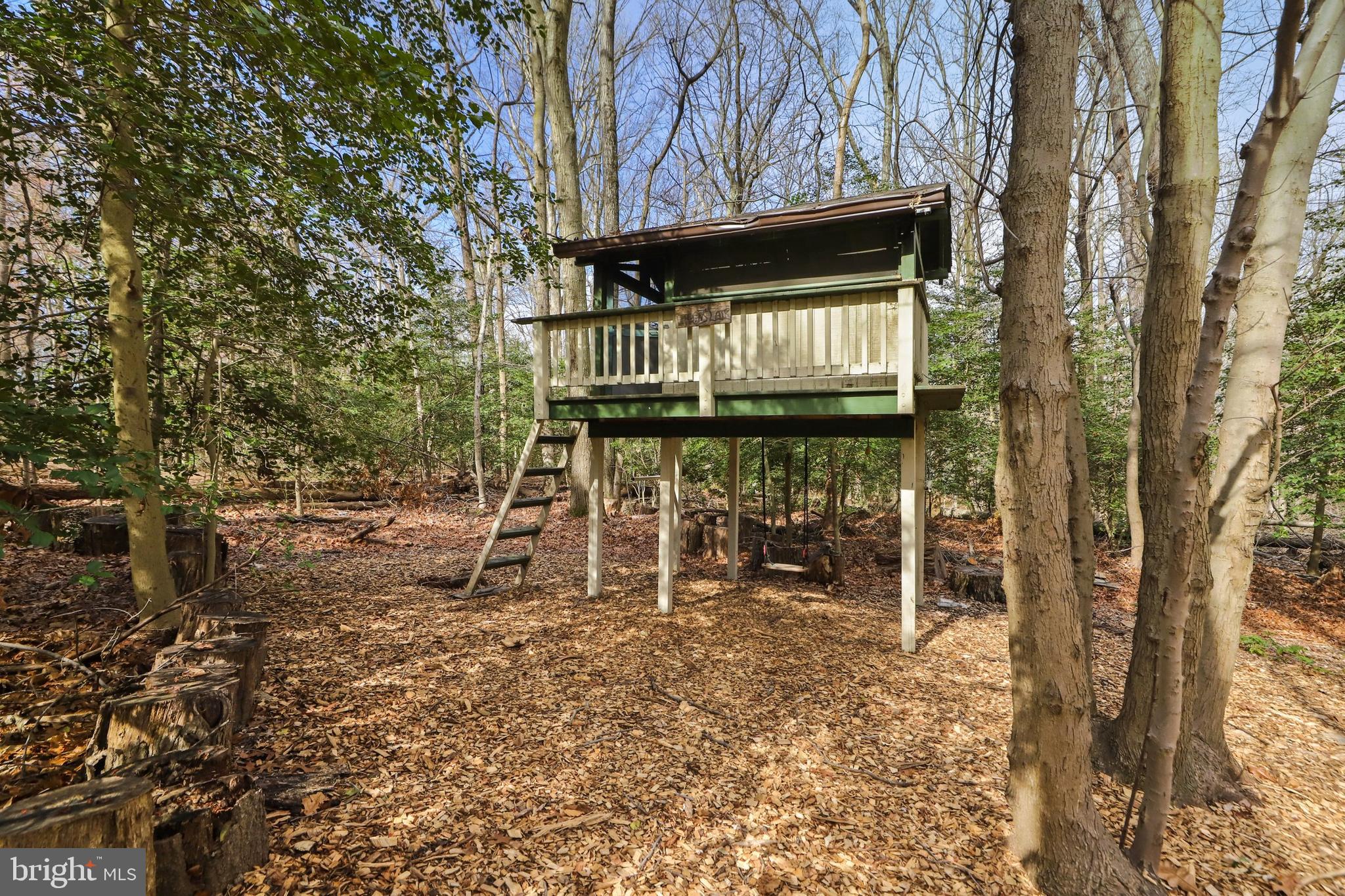 2422 Pony Lane Reston, VA 20191 - Photo 31 of 34