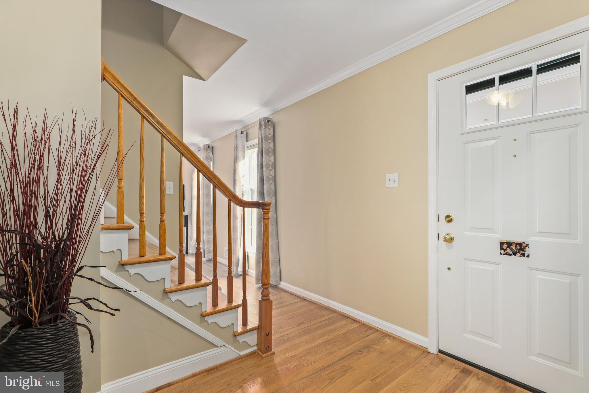 2422 Pony Lane Reston, VA 20191 - Photo 9 of 34
