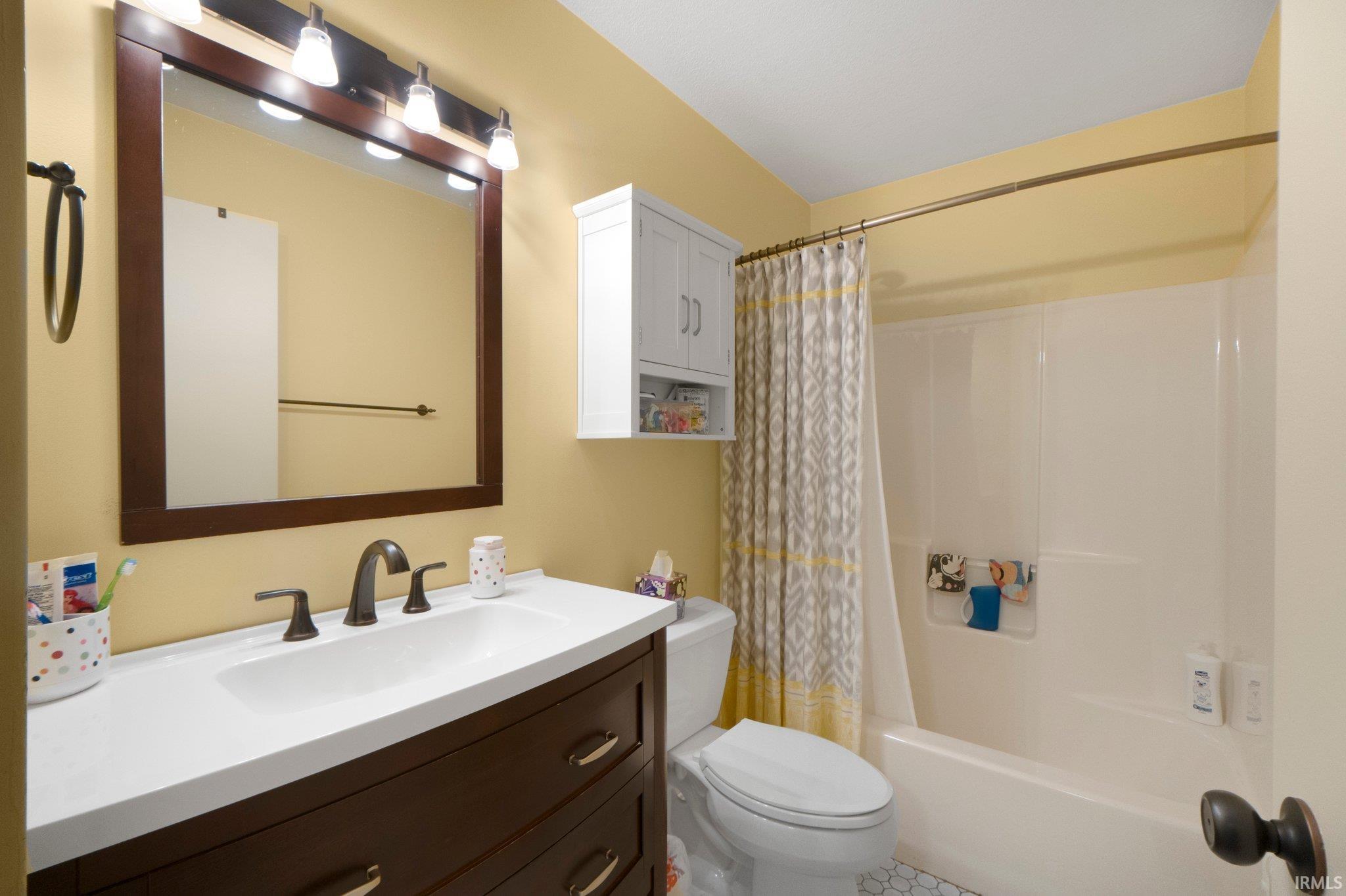 11724 Coldwater Road Fort Wayne, IN 46845 - Photo 27 of 35 Gallery Image 27